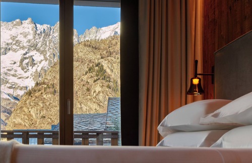 Courmayeur Hotel | Le Massif Hotel & Lodge Courmayeur The Leading Hotels of the World