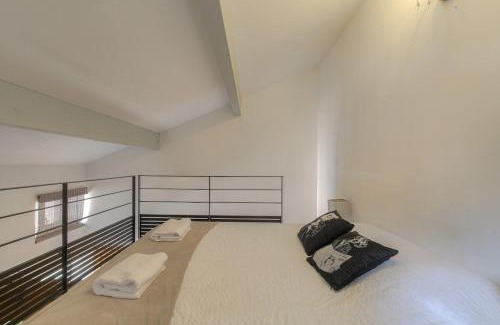 Villefranche-sur-Saone Apartamento | Le Mezza, Studio avec Mezzanine, Hypercentre