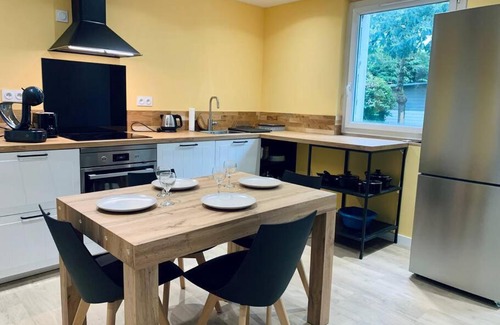 Quartier Francisco-Ferrer - Landry - Bourgeois - Poterie Apartamento | Le Mimosa, Maison-Jardin dans Rennes- 2 chambres