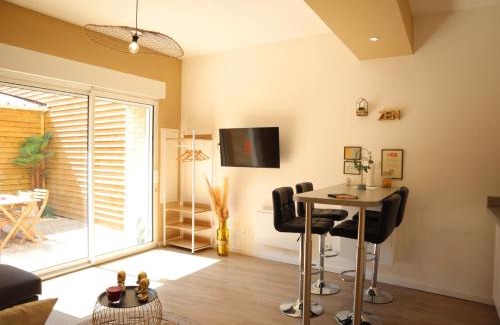 Saint-Omer Apartamento | Le Moment Bien-Être - jacuzzi privatif, terrasse et parking gratuit au centre de Saint-Omer
