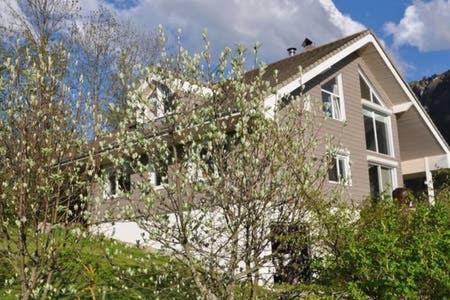 Thollon-les-Memises Casa | le montanet