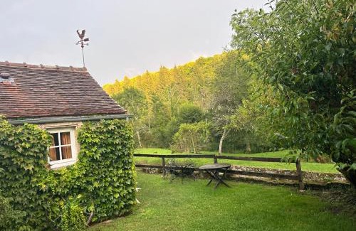 Saint-Germain-le-Rocheux Cama Y Desayuno | Le moulin de Saint Germain