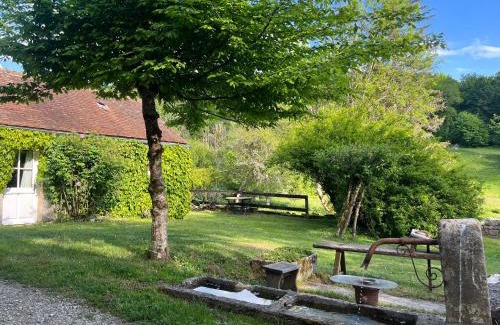 Saint-Germain-le-Rocheux Cama Y Desayuno | Le moulin de Saint Germain