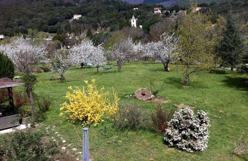 Premian Cama Y Desayuno | Le Moulin d'Arcas