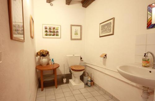 Pensol Cama Y Desayuno | Le Moulin de Pensol - Bed and Breakfast