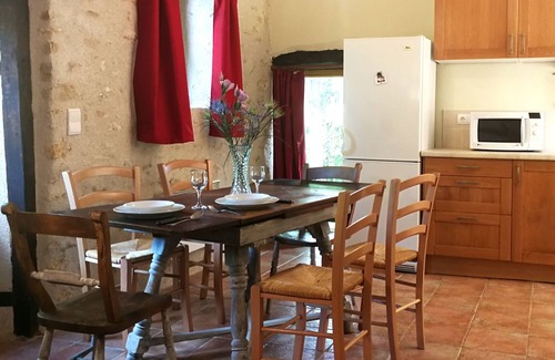 Prissac Casa | Le Moulin Drap: un refugio rural en el corazón de Francia