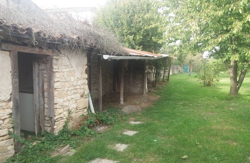 Paizay-le-Sec Casa | Le Numero 4 : 1 à 14 Personnes ! Climatisé et feu de Bois