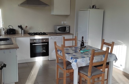 Pleherel-Plage-Vieux-Bourg Casa | "Le P'tit Galet" new house for 2/4 people, on one level, 450m from the sea, Wifi