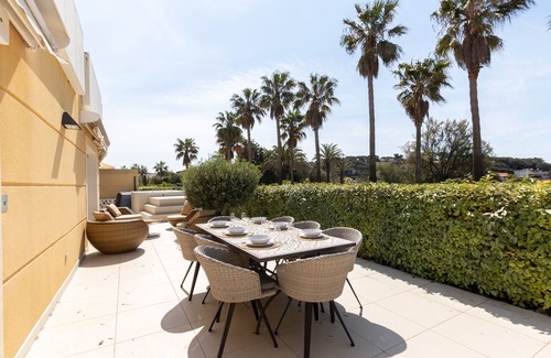 Sanary-sur-Mer Apartamento | Le Palm Beach - Jacuzzi et vue mer