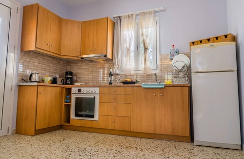 Menegata Villa | Le paradis d elli. Hermosa vista, 2 dormitorios, piscina privada, villa pacífica