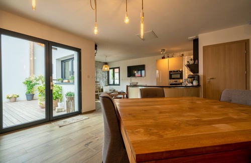 Servigny-les-Sainte-Barbe Casa | Le patio d'Oscar