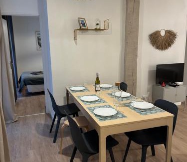 Centre Ville Apartamento | Le patio : Appartement chic 3 chambres au cœur de Pau