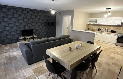 Replonges Apartamento | Le petit Phuket