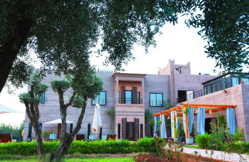 Oulad Hassoune Cama Y Desayuno | Le petit Château des Anges