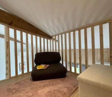 Cormoranche-sur-Saone Apartamento | Le petit chalet de la Ronzière de Miss K