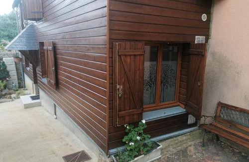 Flore Apartamento | Le Petit Chalet -Appartement proche de la vieille ville , du centre ville et du Tram- PETIT DEJEUNER OFFERT