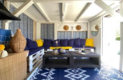 Bouges-le-Chateau Cama Y Desayuno | Le Petit Chateau De Sainte Colombe