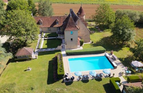Bouges-le-Chateau Cama Y Desayuno | Le Petit Chateau De Sainte Colombe