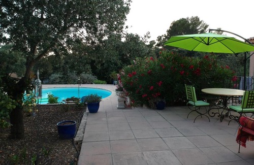Callas Cama Y Desayuno | Le Petit Coin de Paradis