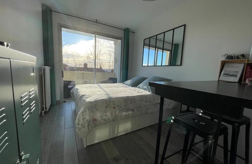5th Arrondissement Apartamento | Le Petit Debrousse, Confort calme et Parking