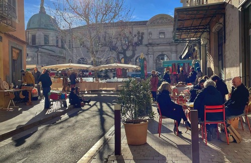 Apt Apartamento | Le Petit Delphia - cosy penthouse in the heart of Provence