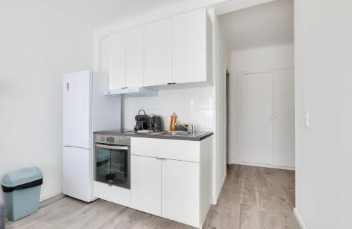 California - Pezou Apartamento | Le Petit Fleury – Balcony, Calm in Cannes