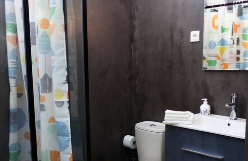 La Fleche Apartamento | Loft-Ciudad-Baño con ducha-vista al canal