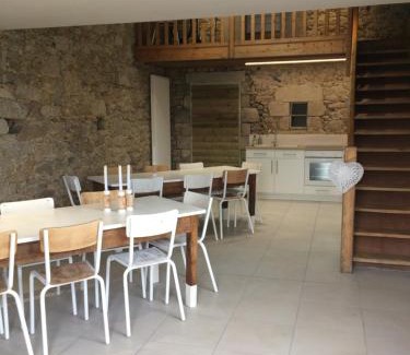 Saint-Malo-du-Bois Casa | LE PETIT MONTY Gite Côté Jardin