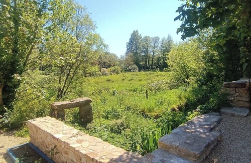 Ploudalmezeau Casa | Le petit moulin de Kerloroc, a haven of peace with swimming pool for lovers.