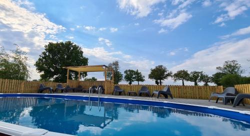 Saint-Hilaire Cama Y Desayuno | Le Petit Moulin