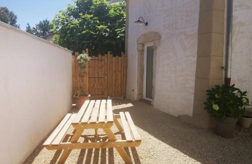 Colombier-Saugnieu Casa | Le Petit Saugnieu