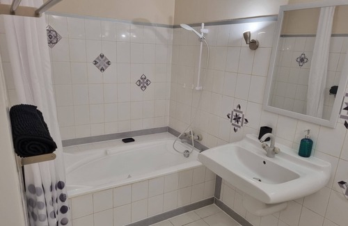Claira Casa | The Pitaya 15 minutes from the beaches