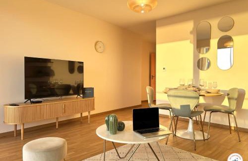 Saint-Martin-du-Littoral Apartamento | Le Pop Art' - Terrasse Great Sea View and Parking
