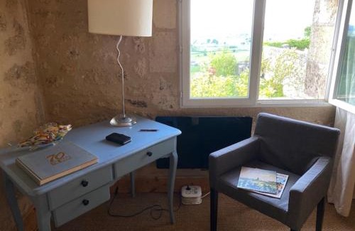 Saint-Pey-de-Castets Cama Y Desayuno | Le Prieuré de Saint Pierre