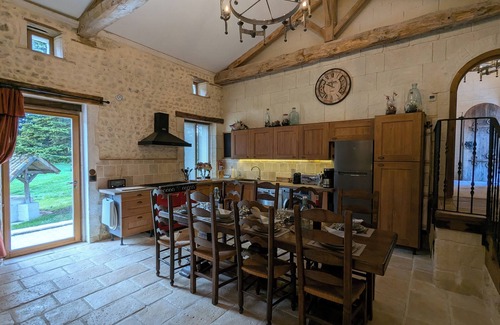 Saint-Aulais-la-Chapelle Casa | Le Ptit Manoir des Miroirs, charming 4-star gîte, private heated pool