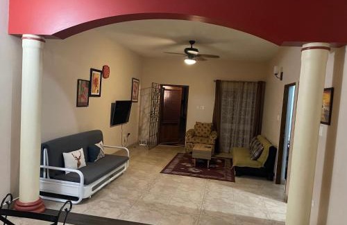 Molynes Gardens Apartamento | Le Quad - One Bedroom & Studio Apt - Private, Spacious & Secured