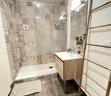 Bourg-de-Peage Apartamento | Le Quartz Blanc/Bourg-de-Péage