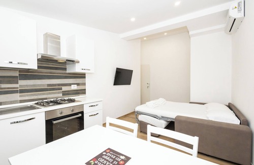 Zona XXX Castel Fusano Apartamento | Le Querce Appartamento Roma