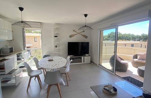Saint-Mandrier-sur-Mer Apartamento | Le Refuge du Plongeur - New & Cosy Apartment