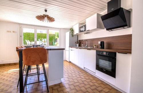 La Celle-sous-Gouzon Casa | Le Refuge - Maison spacieuse pour familles et professionnels - Proche Puy-du-F ou