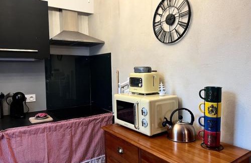 Marengo - Jolimont Apartamento | Le Refuge mysterieux d'Harry proche Gare Toulouse