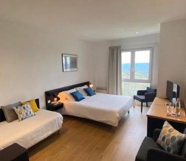 Loubressac Hotel | Le Relais de Castelnau