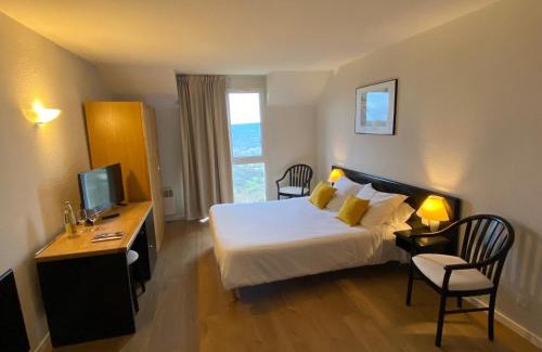 Loubressac Hotel | Le Relais de Castelnau