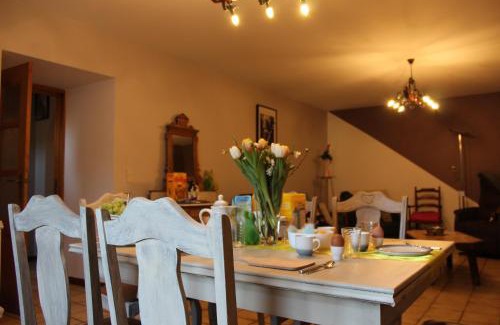 Tenneville Casa | Le relais du cheval blanc