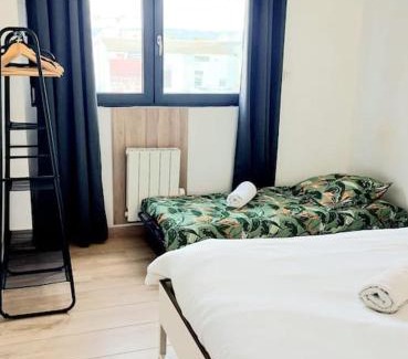 Velaux Apartamento | "Le Relax" - Velaux appart climatisé - 6 pers avec terrasse à 15 min plage et aéroport