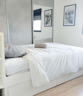 Velaux Apartamento | "Le Relax" - Velaux appart climatisé - 6 pers avec terrasse à 15 min plage et aéroport