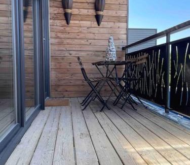 Velaux Apartamento | "Le Relax" - Velaux appart climatisé - 6 pers avec terrasse à 15 min plage et aéroport