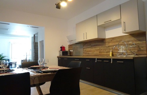 Mireval Casa | Le repaire du Gabian, quiet village house, 5km from the sea