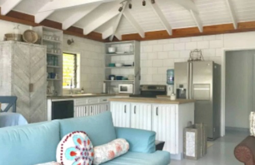 San Pedro Casa | Le Rêve is your dream beachfront getaway, just minutes from San Pedro.