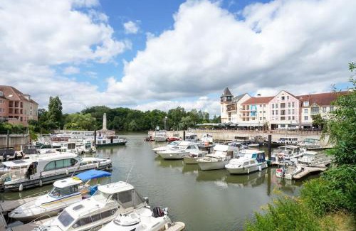 Cergy Apartamento | Le Riviera, Elégant Duplex